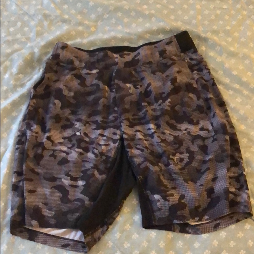 LuLuLemon THE SHORT men’s medium
